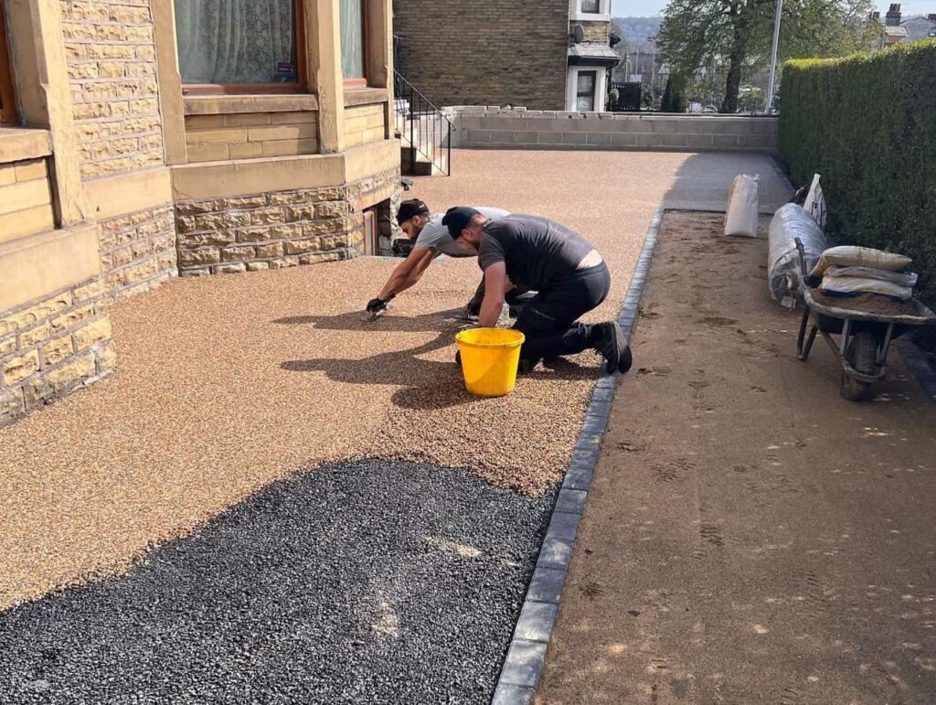 This is a photo of a resin patio installed in Chelmsford by Chelmsford Resin Driveways